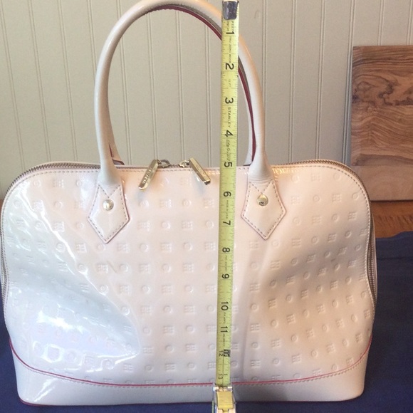 Arcadia Leather ButterCream/beige Italian Bag size OS - Picture 9 of 15